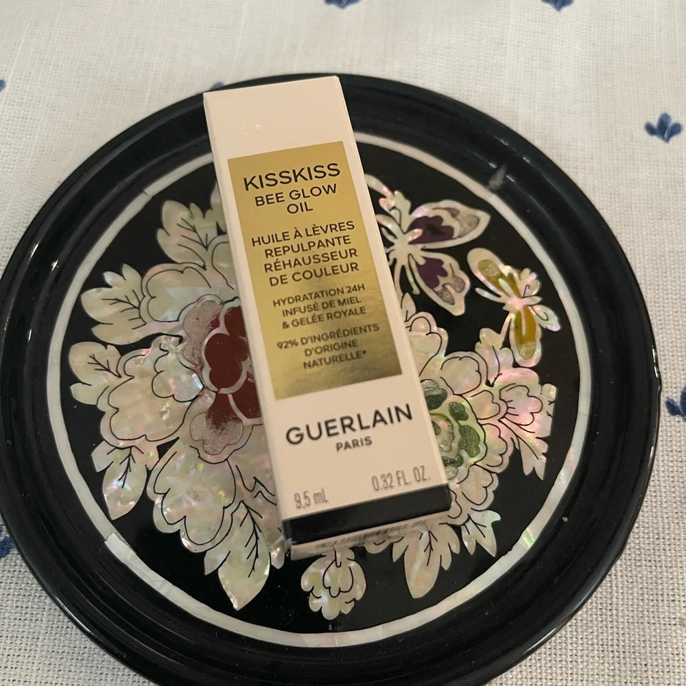 GUERLAIN hydrating Peach Glow gloss w/ honey and royal bee jelly NEW in box